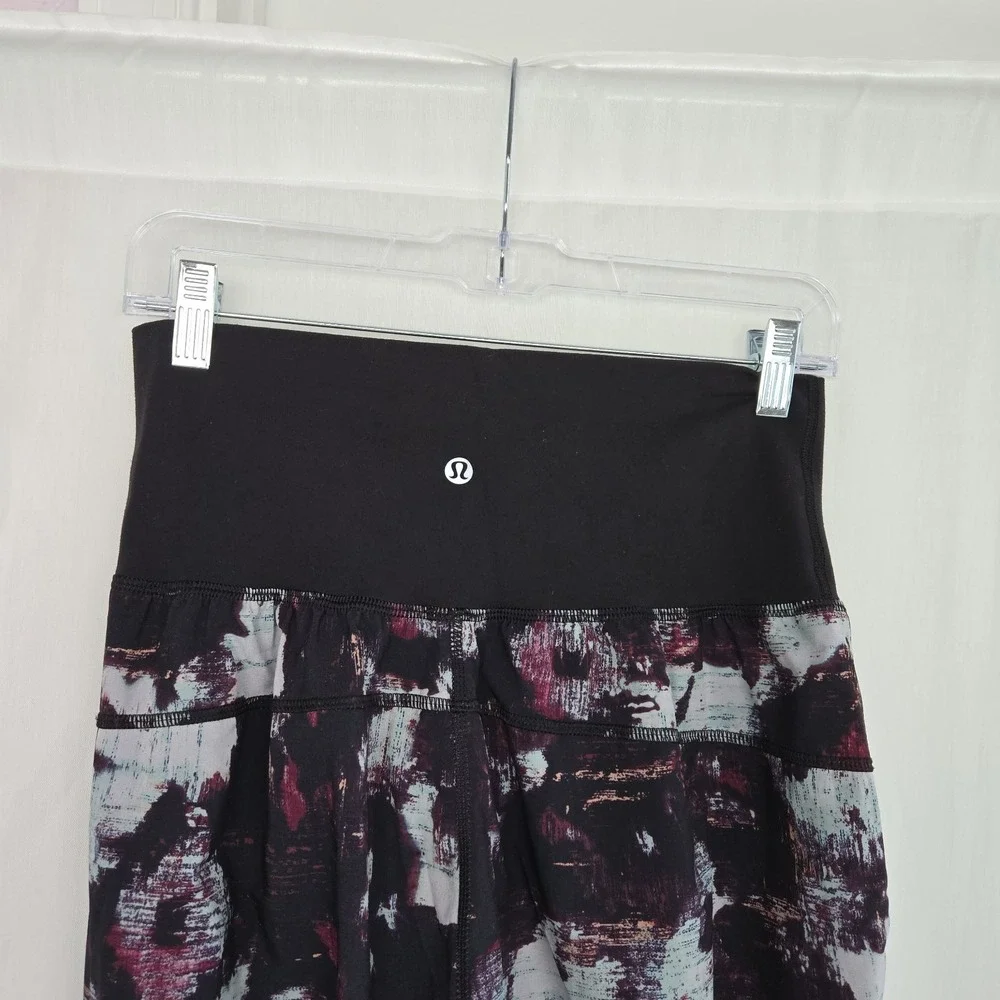 Lululemon Tranquil Crop Pants High Waist Kara Blossom Multi Black Size 8 Lounge
